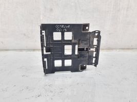 Skoda Octavia Mk2 (1Z) Supporto centralina motore 5K0906507