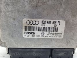 Audi A4 S4 B5 8D Variklio valdymo blokas 038906018FD
