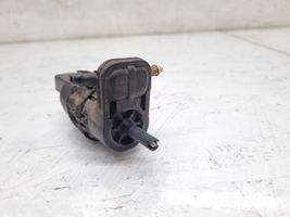 Audi A4 S4 B8 8K Tuulilasi tuulilasinpesimen pumppu 8K9955647