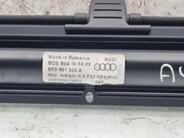 Audi A4 S4 B8 8K Zasłona przeciwsłoneczna / Zasłona szyby drzwi tylnych 8K9861333A