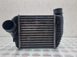 Audi A6 S6 C6 4F Chłodnica powietrza doładowującego / Intercooler 