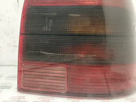 Volkswagen Golf IV Aizmugurējais lukturis virsbūvē 1J6945112S