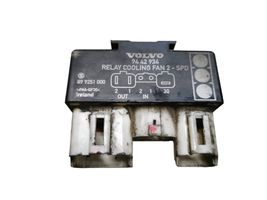 Volvo S70  V70  V70 XC Coolant fan relay 9442934