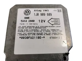 Volkswagen Golf IV Oro pagalvių valdymo blokas 1J0909609