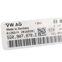 Volkswagen Golf VII Voltage converter inverter 5G0907070E