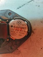 Volkswagen Touran I Altavoz del panel 1T0035411