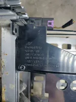 Ford Galaxy Ilmastointi-/lämmityslaitteen säätimen kehys 7M5858069L