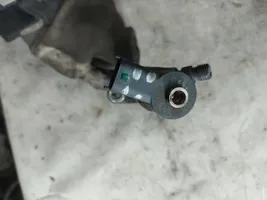 Volvo XC90 Injecteur de carburant 8658351