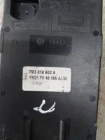 Ford Galaxy Uchwyt na kubek deski rozdzielczej 7M3858602A