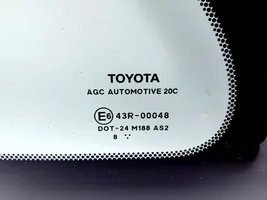 Toyota Avensis T270 Galinis šoninis kėbulo stiklas 43R0048