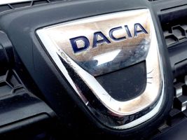 Dacia Logan II Rejilla superior del radiador del parachoques delantero 623103971R