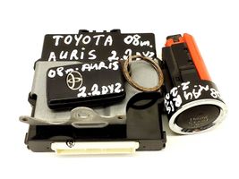 Toyota Auris 150 Komputer / Sterownik ECU i komplet kluczy 8999002010