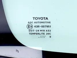 Toyota Auris 150 Etuoven kulmalasi, neliovinen malli 43R007951