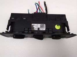 Skoda Fabia Mk3 (NJ) Interruptor de control del ventilador interior 6V0820045