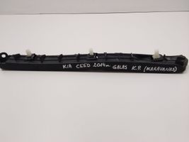 KIA Ceed Staffa angolare del supporto di montaggio del paraurti 86615A2200