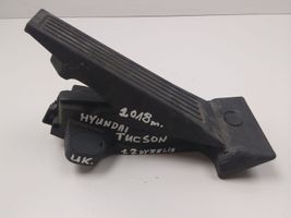 Hyundai Tucson TL Akceleratoriaus pedalas 
