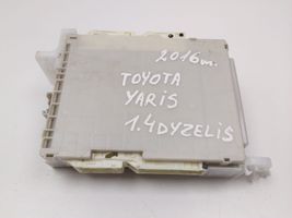 Toyota Yaris Skrzynka przekaźników 892210D470