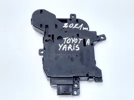 Toyota Yaris XP210 Zawór kolektora ssącego 0638009100