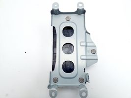 Toyota RAV 4 (XA40) Modulo del convertitore di tensione/trasformatore G384248020