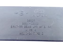 Hyundai i20 (GB IB) Uchwyt / Mocowanie zderzaka tylnego 86681C8000
