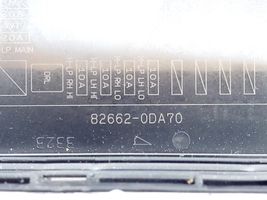 Toyota Yaris Ящик предохранителей (комплект) 826620DA70