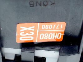 Toyota Aygo AB40 Manetka / Przełącznik kierunkowskazów wycieraczek 17F1443