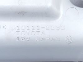 Toyota RAV 4 (XA40) Etuistuimen valo 8973271010