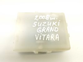 Suzuki Grand Vitara II Oven keskuslukituksen ohjausyksikön moduuli 3717164JH1