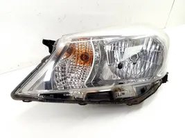 Toyota Yaris Lampa przednia 