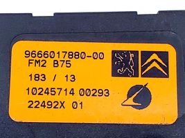 Citroen DS4 Wzmacniacz anteny 9666017880