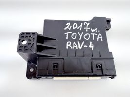 Toyota RAV 4 (XA40) Oro kondicionieriaus/ klimato/ pečiuko valdymo blokas (salone) 8865042600