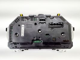 Toyota Yaris Compteur de vitesse tableau de bord 838000U430