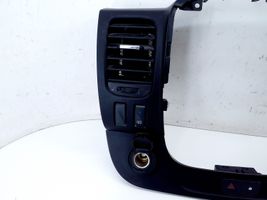 Renault Trafic III (X82) Kojelaudan tuuletussuuttimen suojalista 93452450