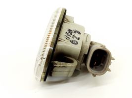 Lexus RX 330 - 350 - 400H Indicatore di direzione del parafango anteriore A045053