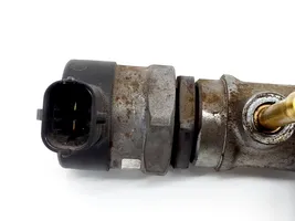 Toyota Auris E180 Tuyau de conduite principale de carburant 2328033020