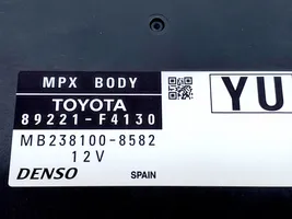 Toyota C-HR Scatola di montaggio relè 89221F4130