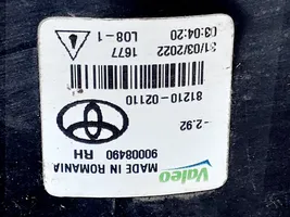 Toyota C-HR Luz de niebla delantera 8121002110