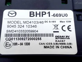 Mazda 3 II Câble adaptateur AUX BHP1669U0