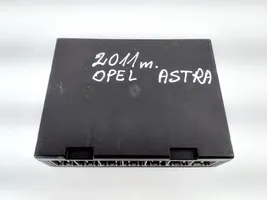 Opel Astra J Module de contrôle carrosserie centrale 13589056