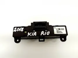 KIA Rio Autres commutateurs / boutons / leviers 93300H8840