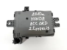 Honda Accord Skrzynka przekaźników TL0E214