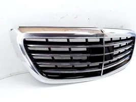 Mercedes-Benz S W222 Maskownica / Grill / Atrapa górna chłodnicy A22288001