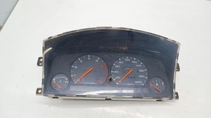 Mazda 626 Tachimetro (quadro strumenti) GJ89E