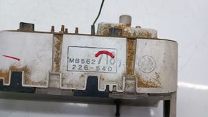 Mitsubishi Space Wagon Nopeusmittari (mittaristo) MB562718