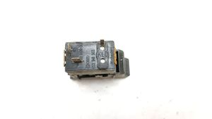 Volkswagen PASSAT B2 Windscreen/window heater switch 853941503