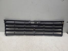 Mitsubishi Pajero Maskownica / Grill / Atrapa górna chłodnicy 