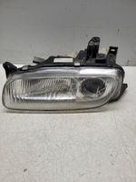 Mazda 323 F Lampa przednia 040492