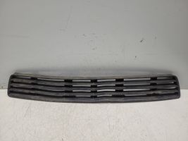 Audi A4 S4 B5 8D Kratka dolna zderzaka przedniego 8D0807683C