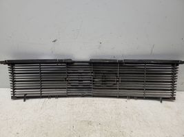 Audi 80 90 B2 Grille calandre supérieure de pare-chocs avant 