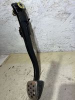 Opel Insignia A Clutch pedal 